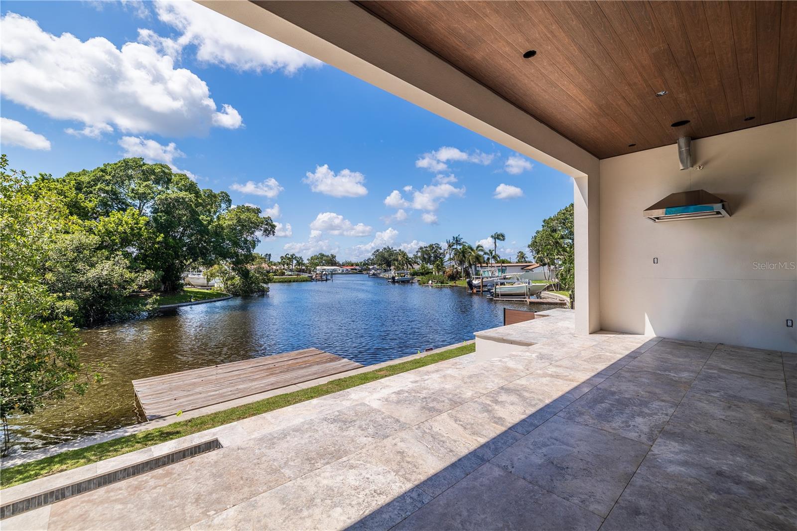 4692 Dover, St Petersburg, FL 33703