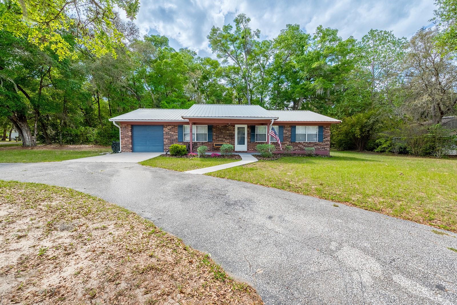 102 Swans Nest, Melrose, FL 32666