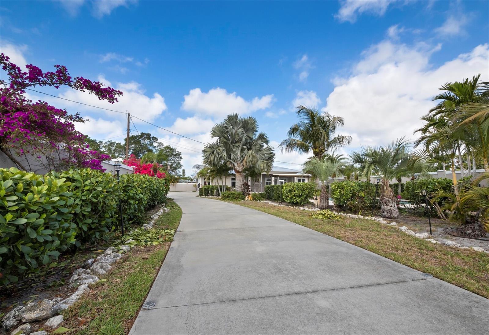 5618 Britannia, Sarasota, FL 34231