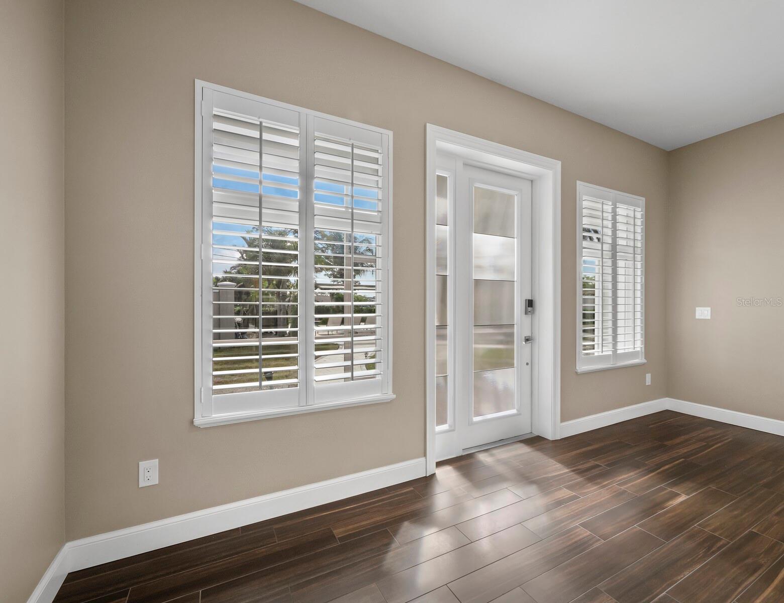5618 Britannia, Sarasota, FL 34231