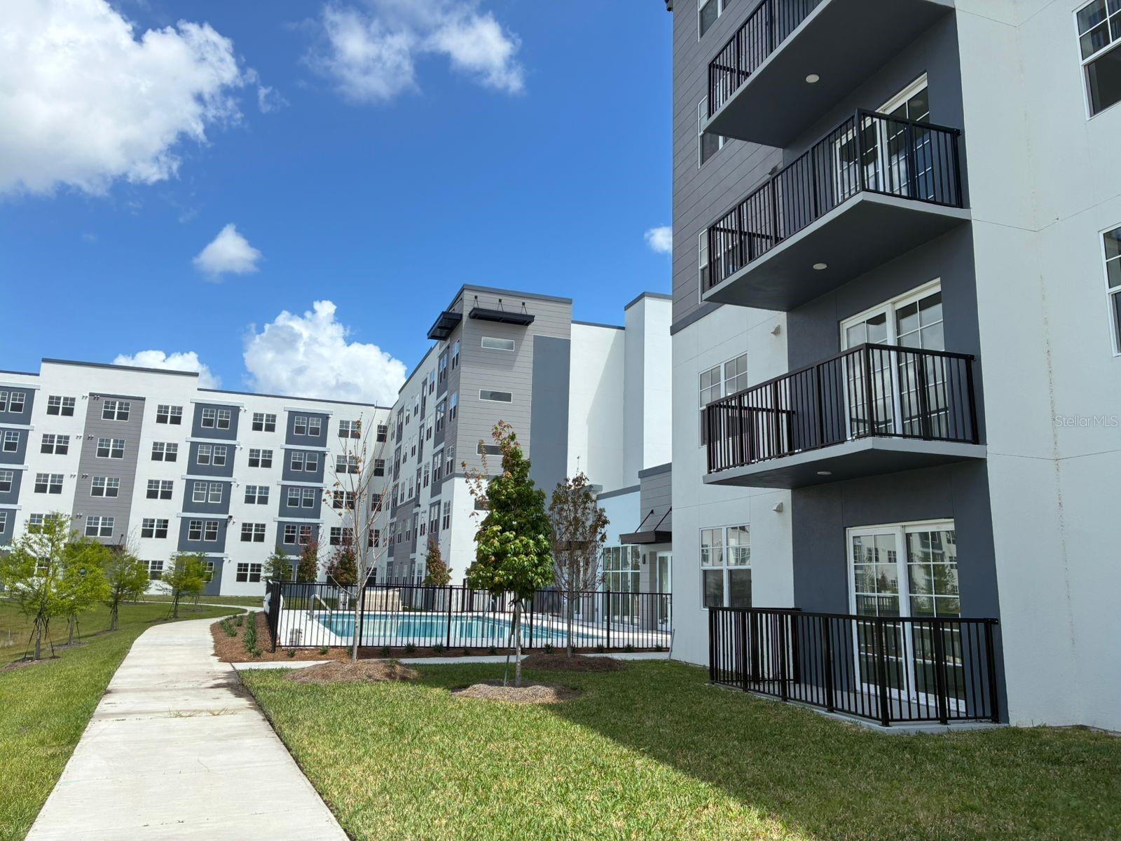 5587 Millenia Park Unit 318, Orlando, FL 32839
