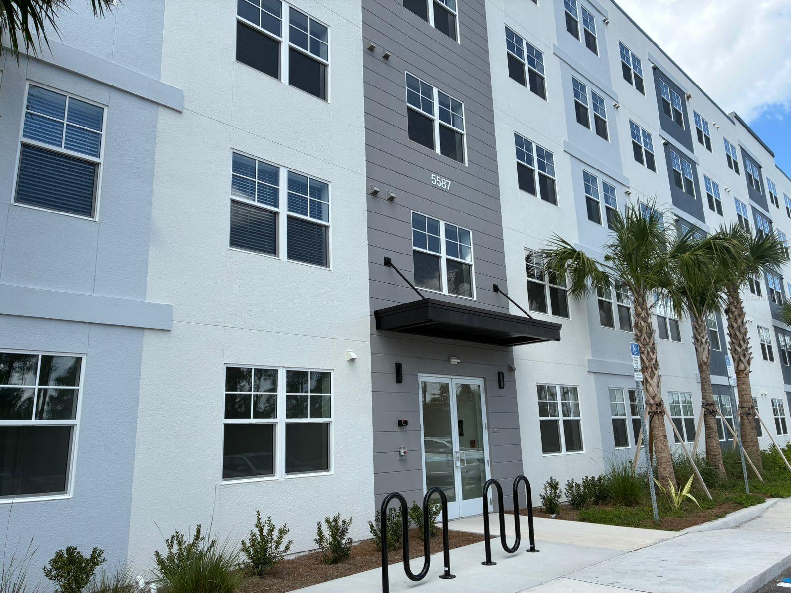 5587 Millenia Park Unit 318, Orlando, FL 32839