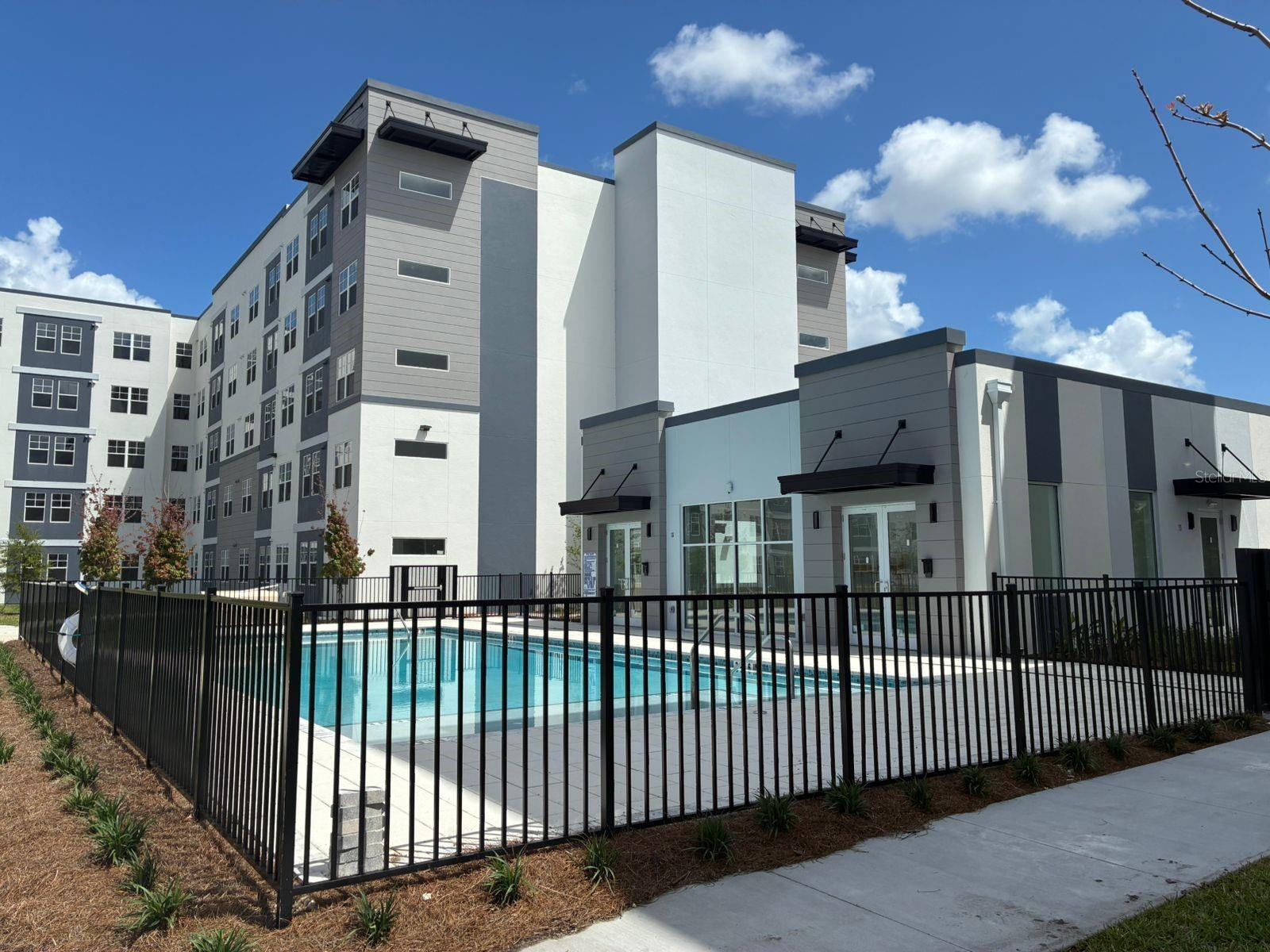 5587 Millenia Park Unit 318, Orlando, FL 32839