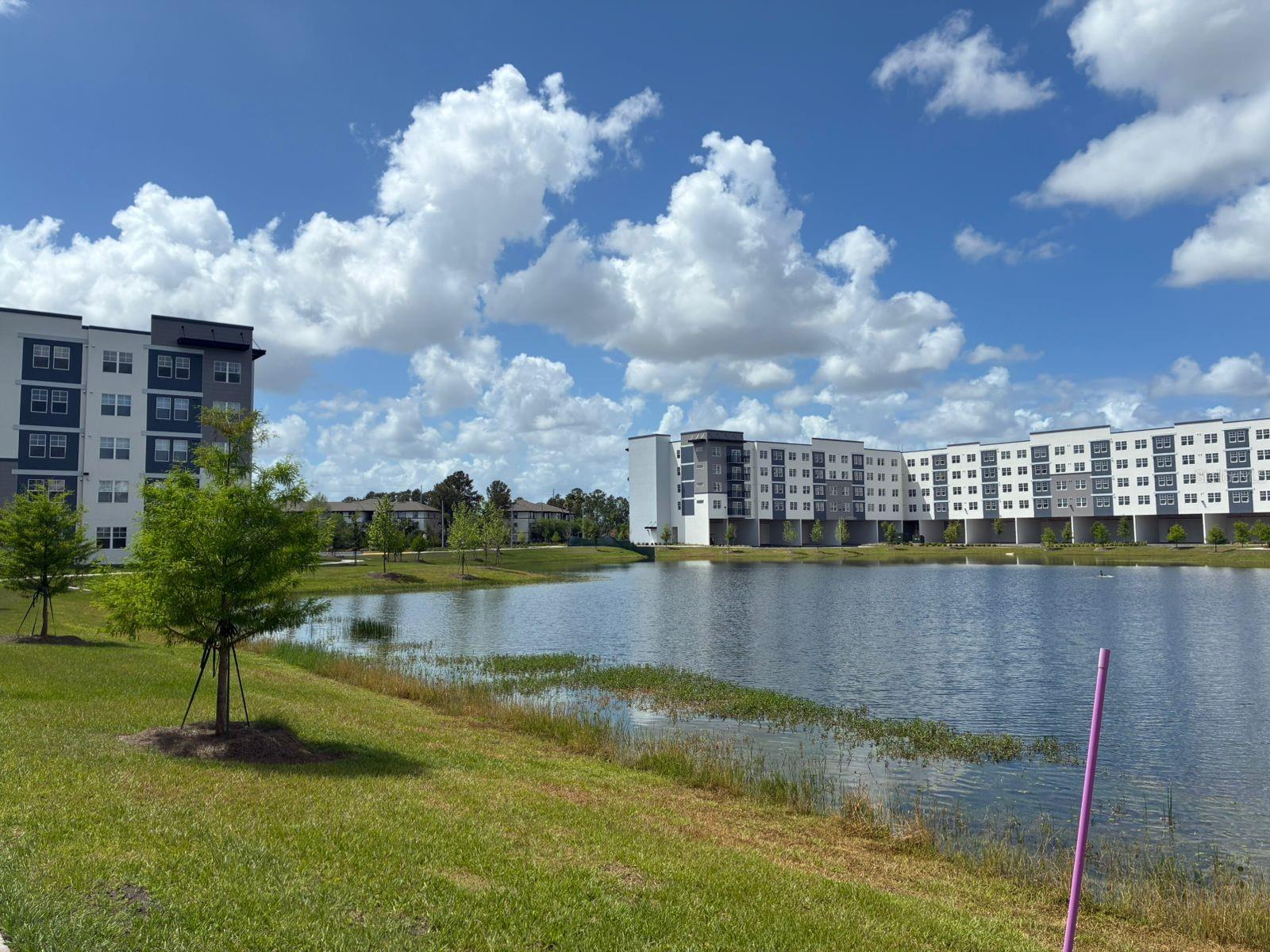 5587 Millenia Park Unit 318, Orlando, FL 32839