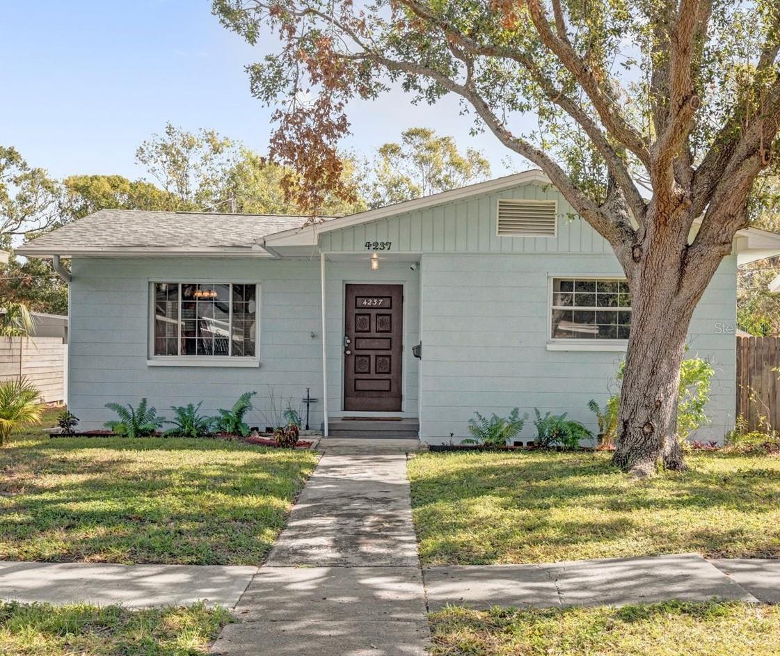 4237 Dr Martin Luther King Jr, St Petersburg, FL 33703