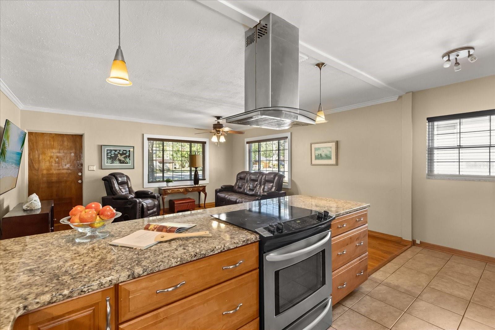 4237 Dr Martin Luther King Jr, St Petersburg, FL 33703
