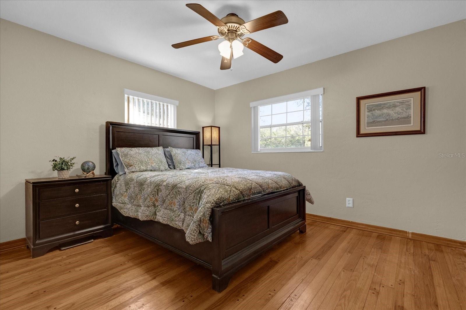 4237 Dr Martin Luther King Jr, St Petersburg, FL 33703