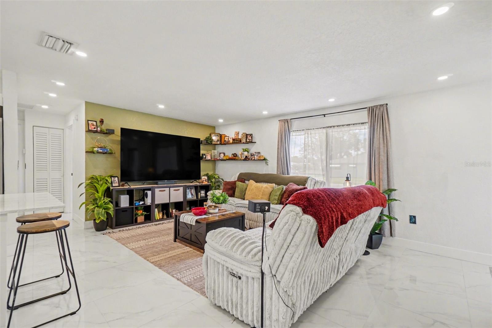73 Cardinal, North Fort Myers, FL 33917