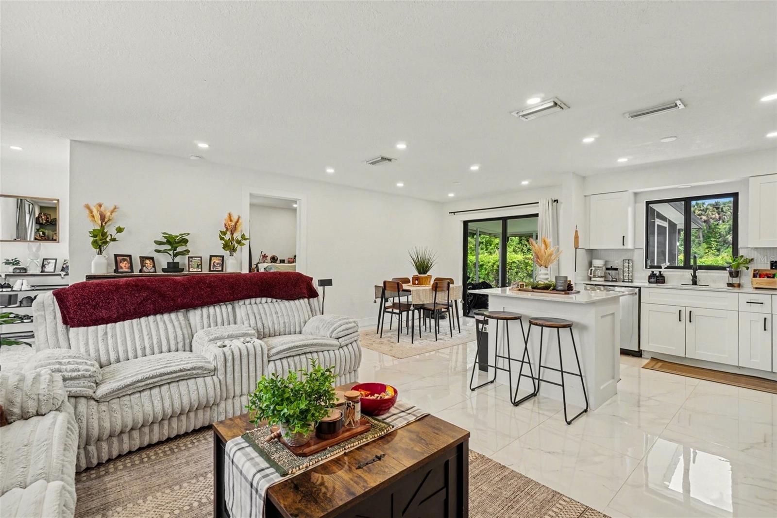 73 Cardinal, North Fort Myers, FL 33917