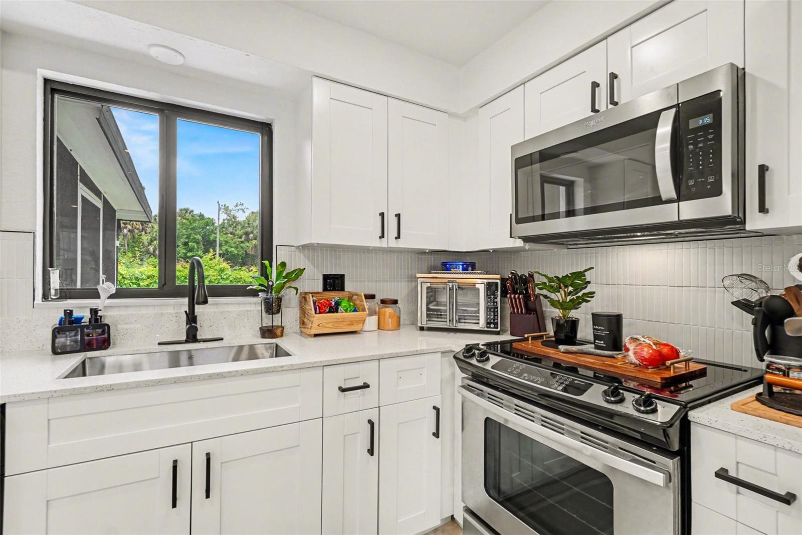73 Cardinal, North Fort Myers, FL 33917