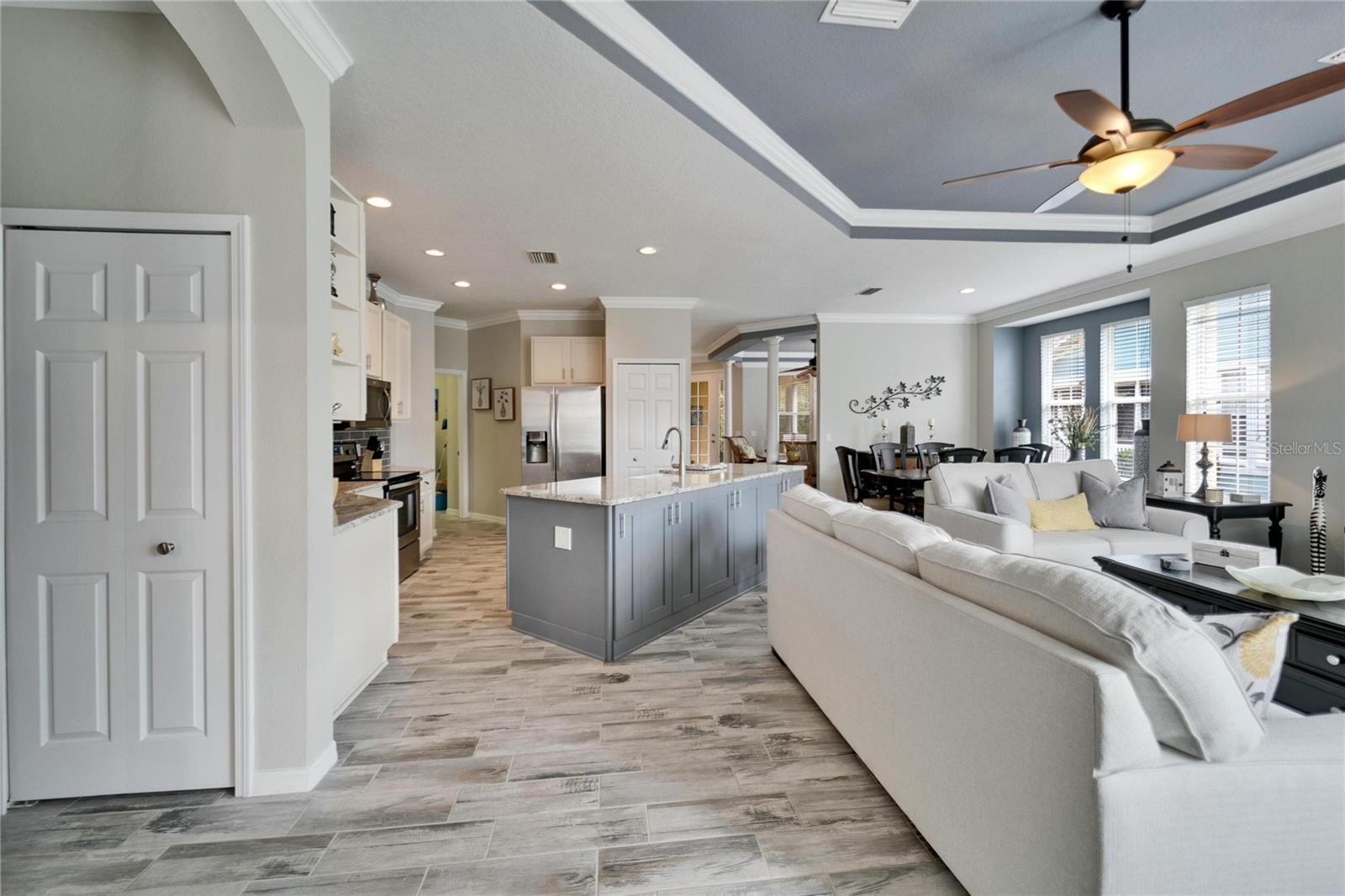 221 Sela Cove, Apollo Beach, FL 33572