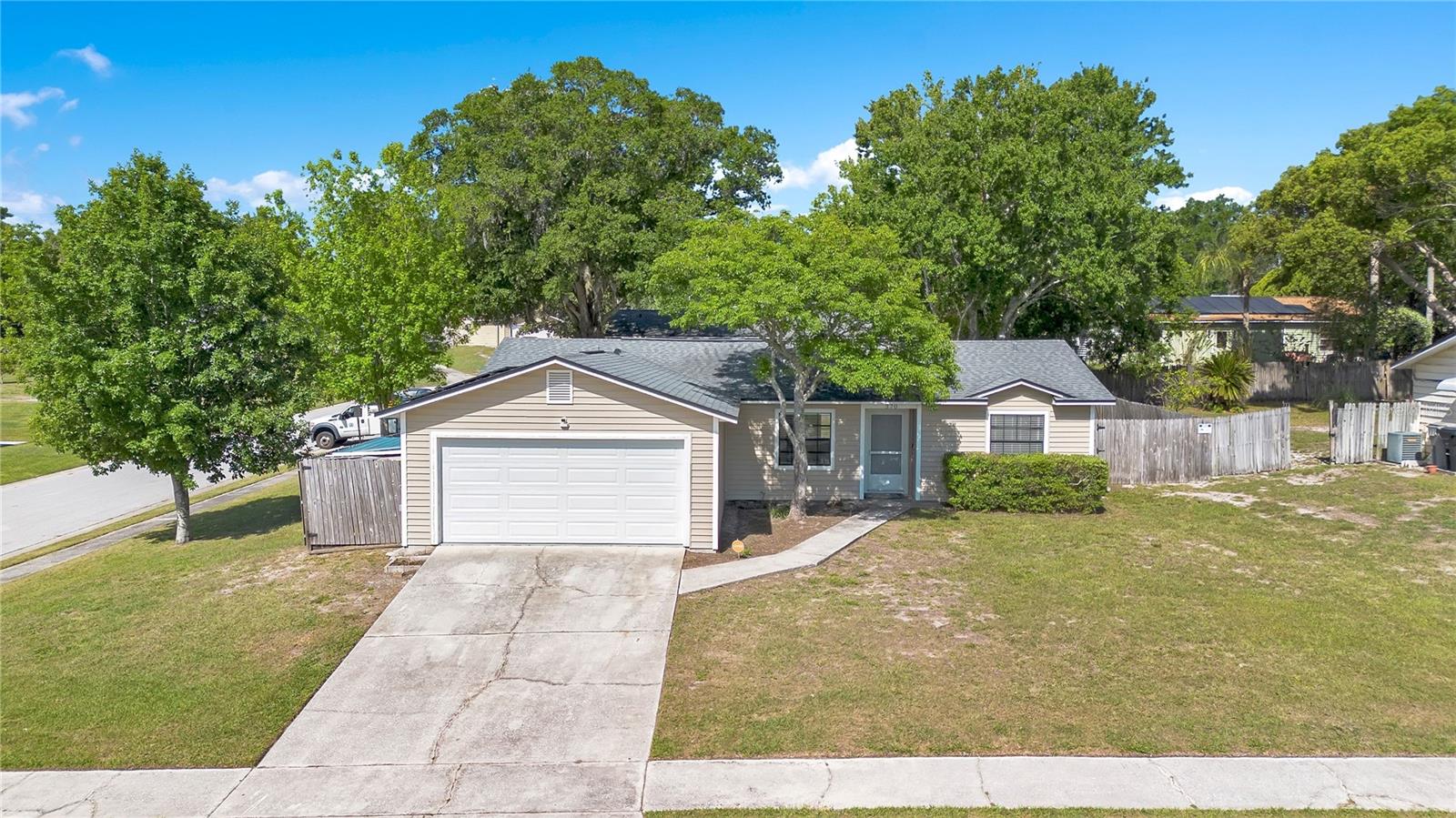 370 Lake, Apopka, FL 32703