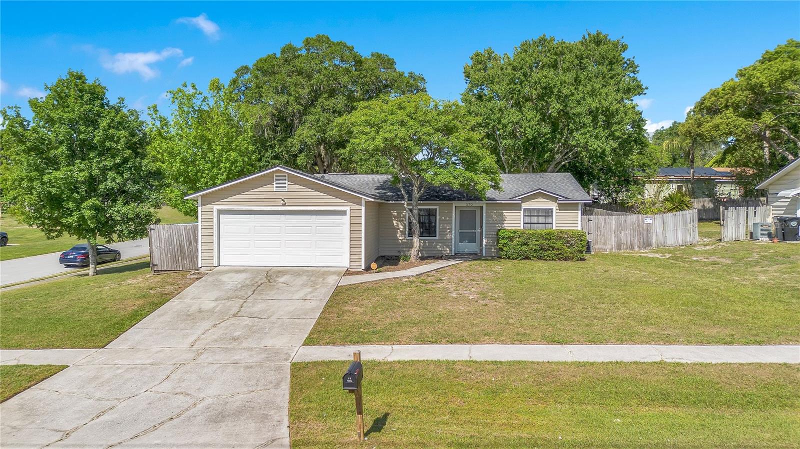 370 Lake, Apopka, FL 32703
