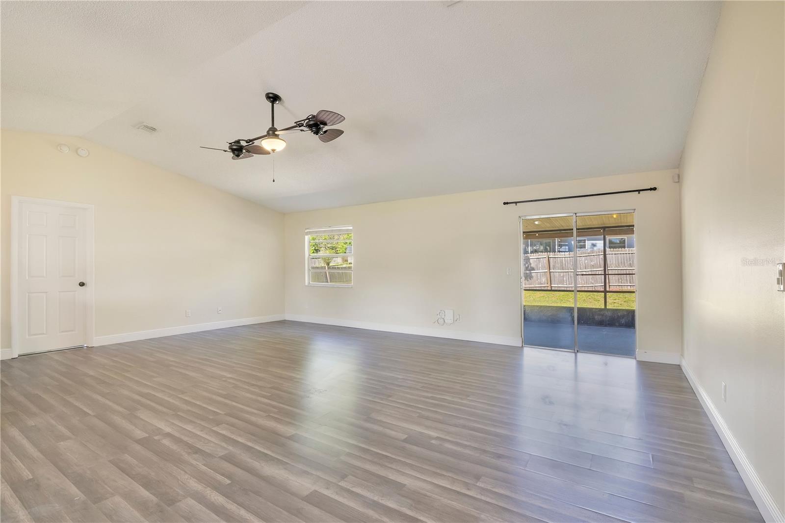 370 Lake, Apopka, FL 32703