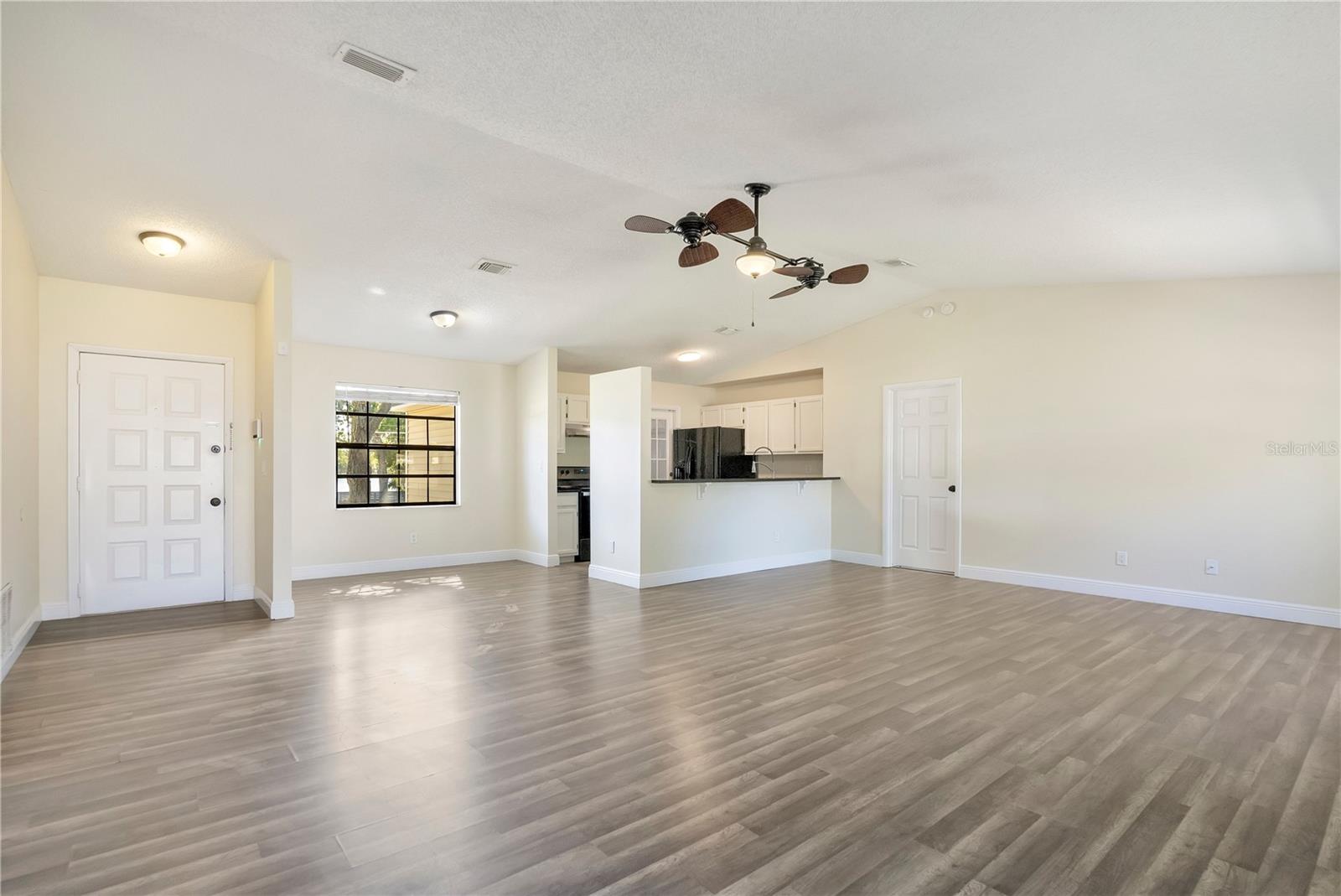 370 Lake, Apopka, FL 32703