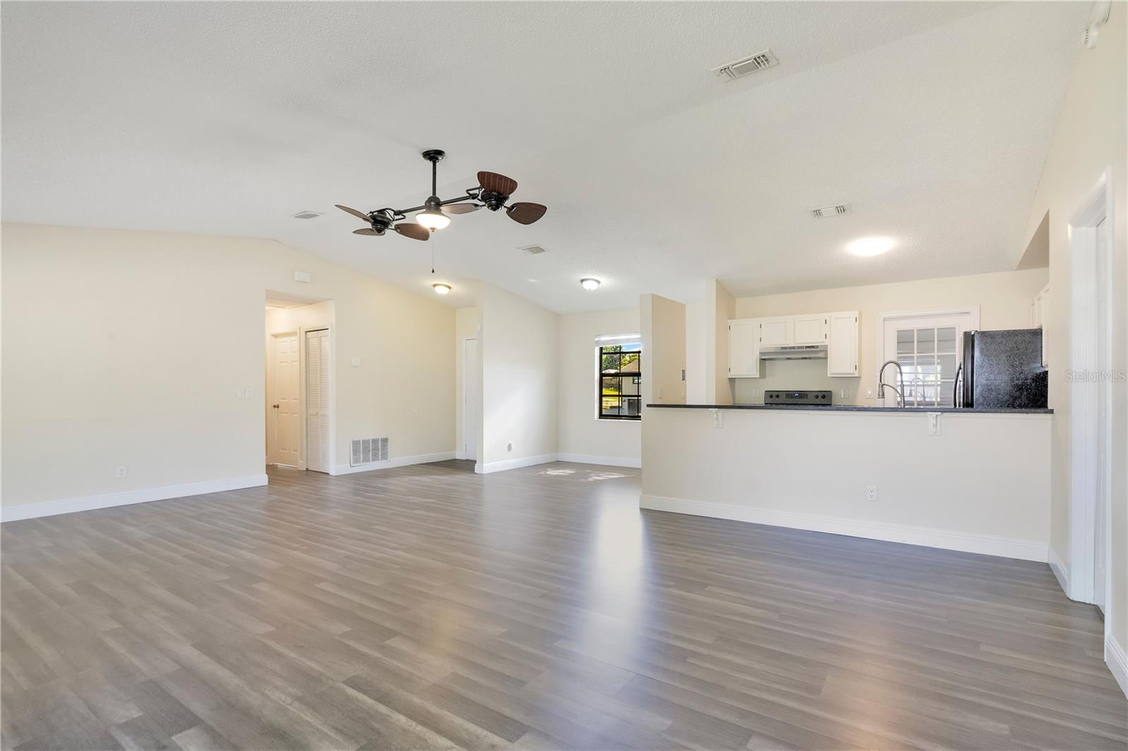 370 Lake, Apopka, FL 32703