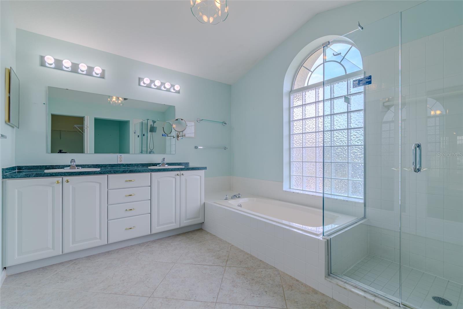 2020 50th, Ocala, FL 34482
