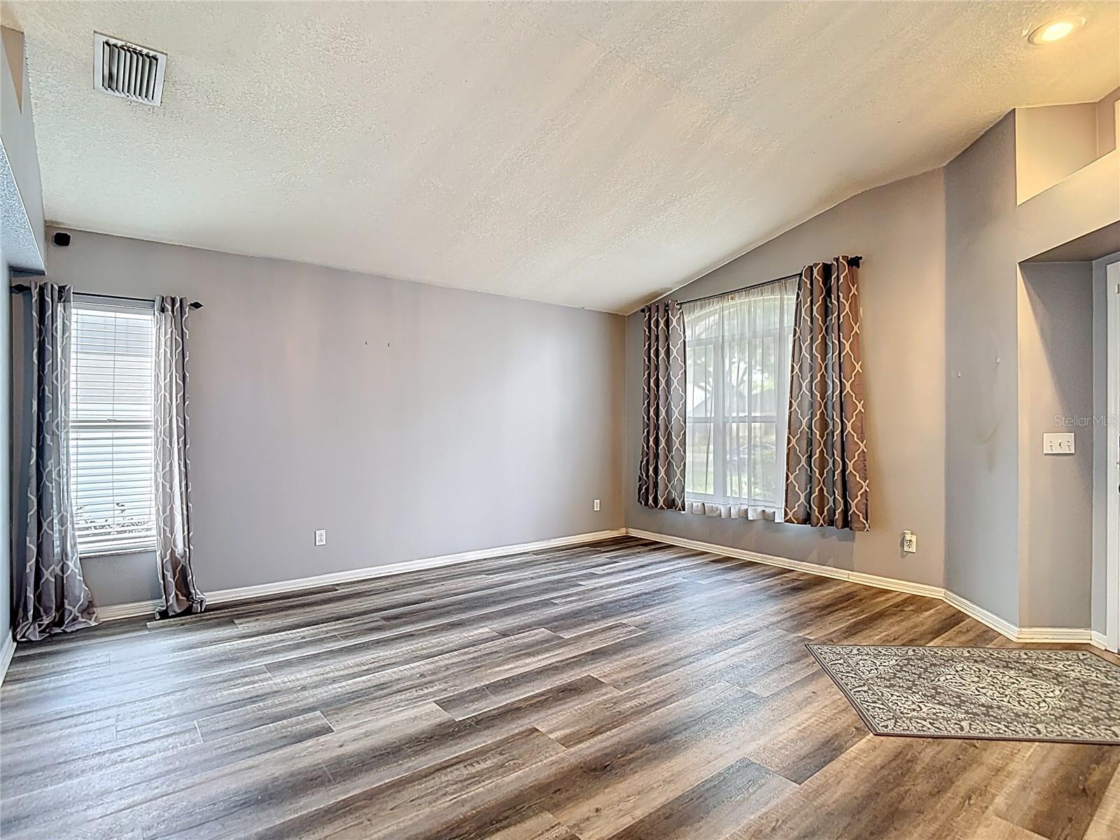 2631 Green Valley, Valrico, FL 33596