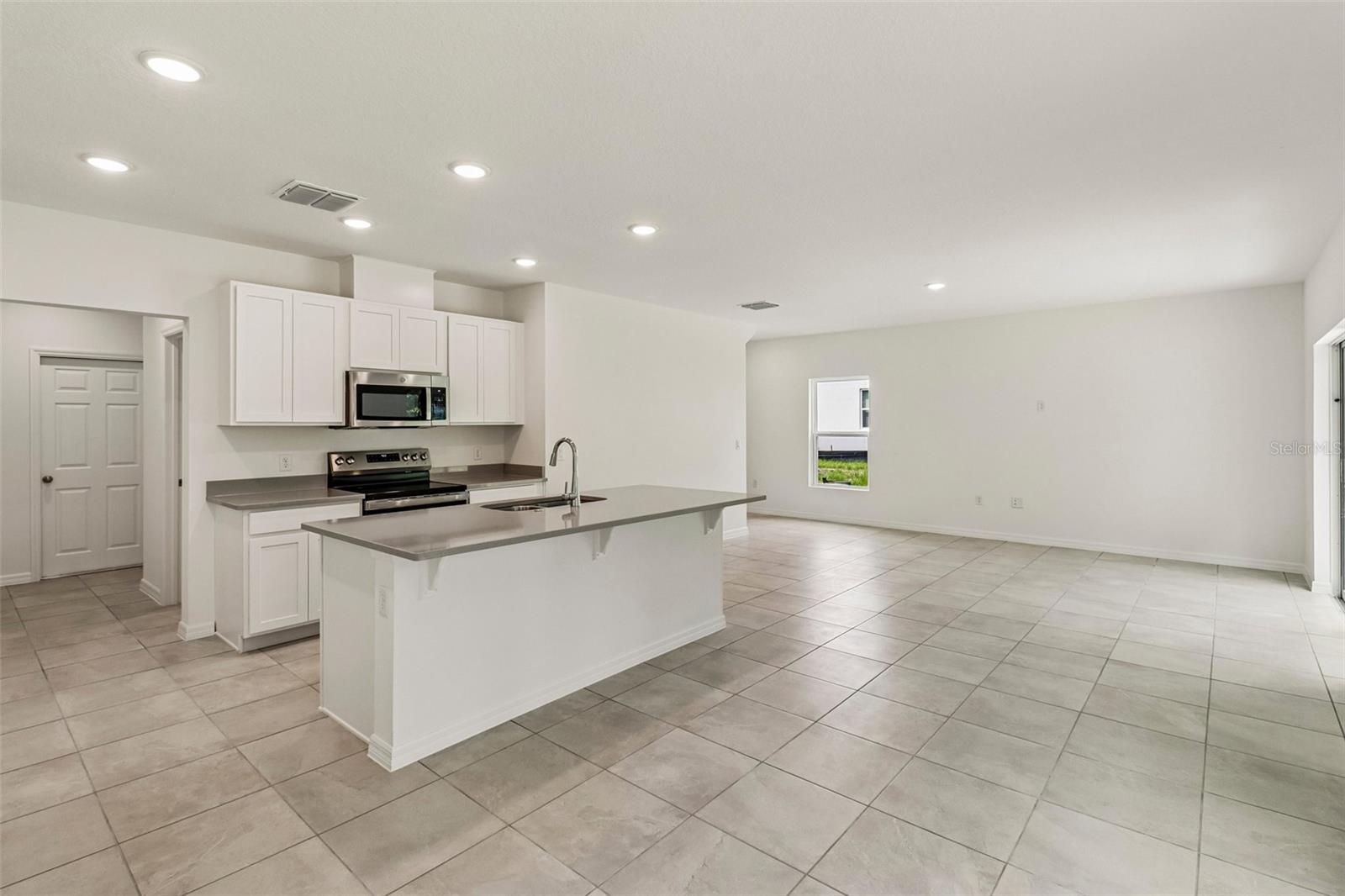 1113 Majesty Palm, Deland, FL 32720