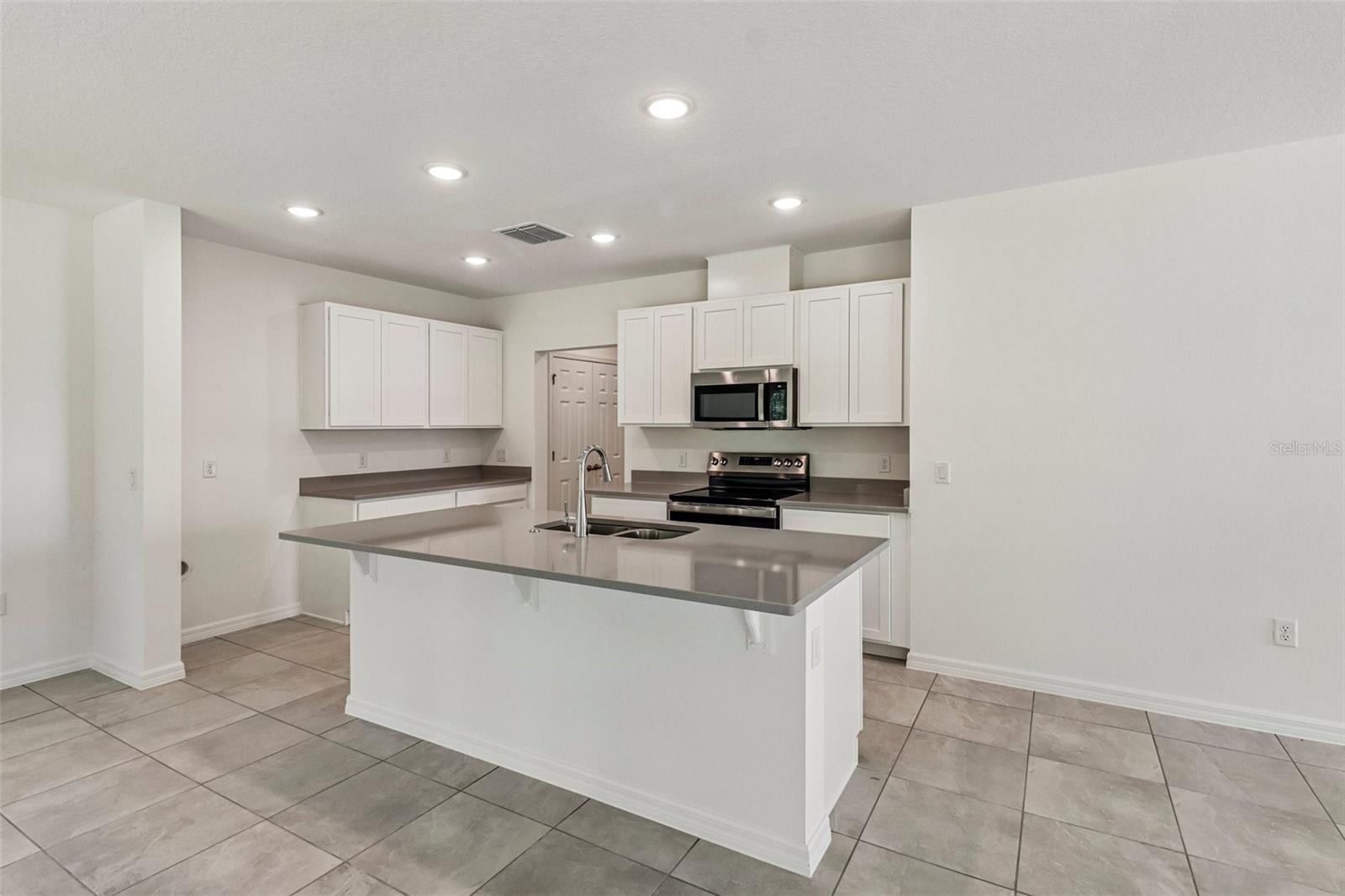 1113 Majesty Palm, Deland, FL 32720