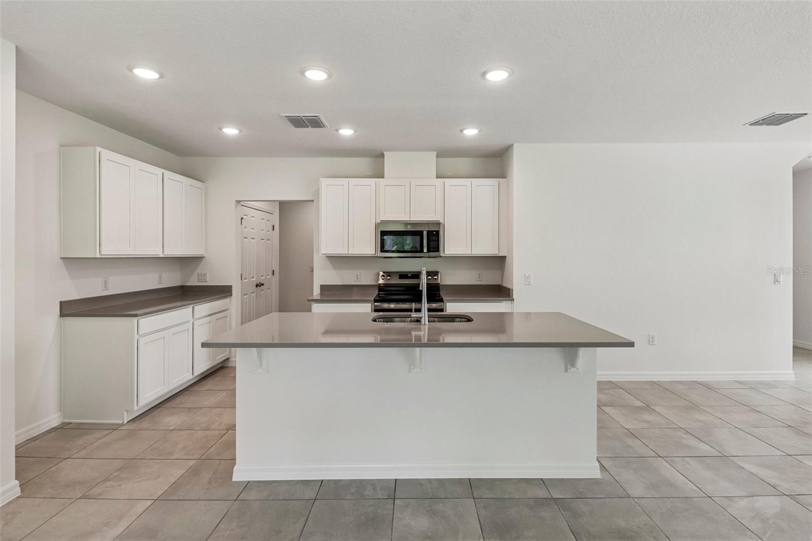 1113 Majesty Palm, Deland, FL 32720
