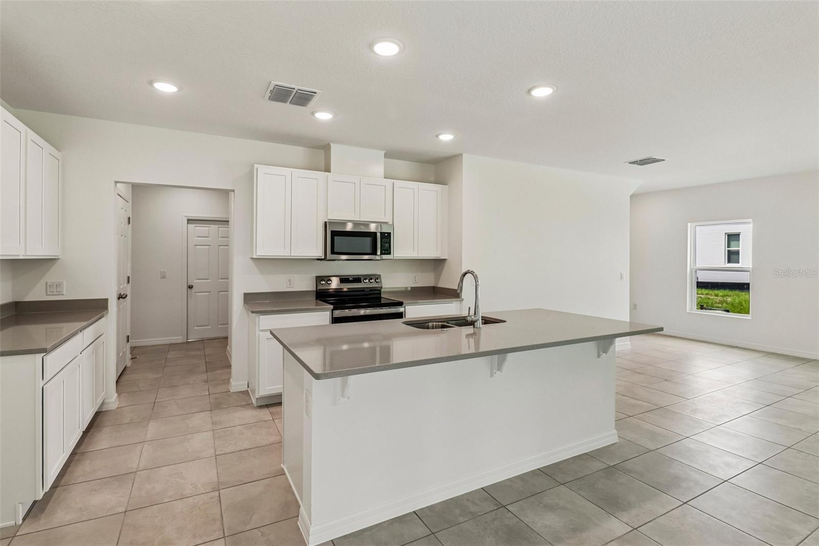 1113 Majesty Palm, Deland, FL 32720