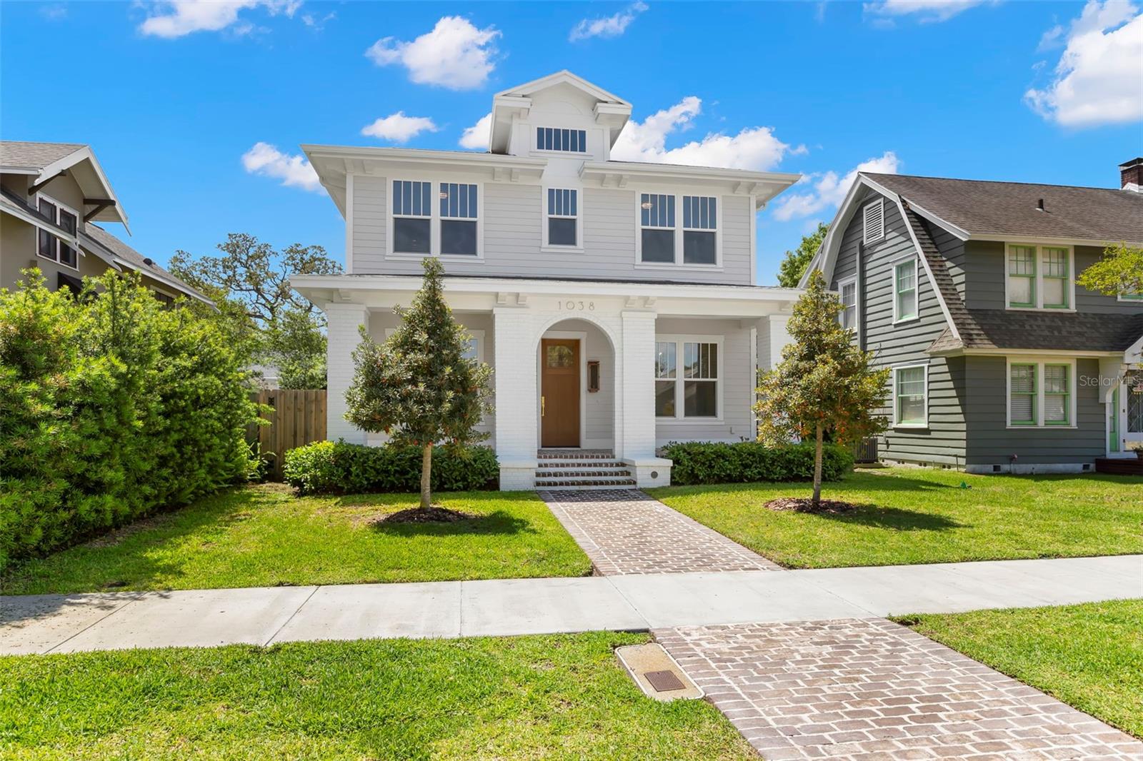 1038 26th, St Petersburg, FL 33703