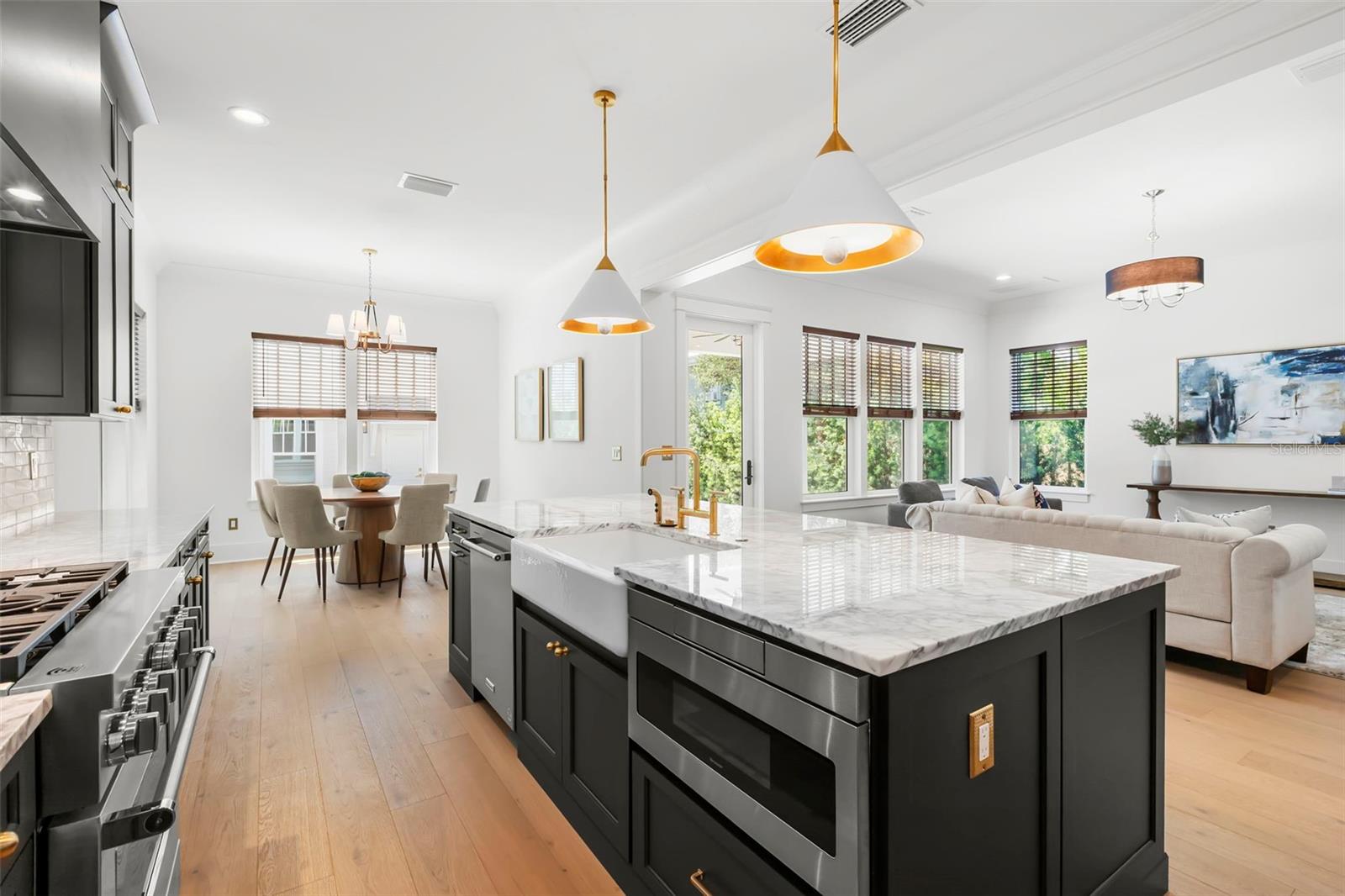 1038 26th, St Petersburg, FL 33703