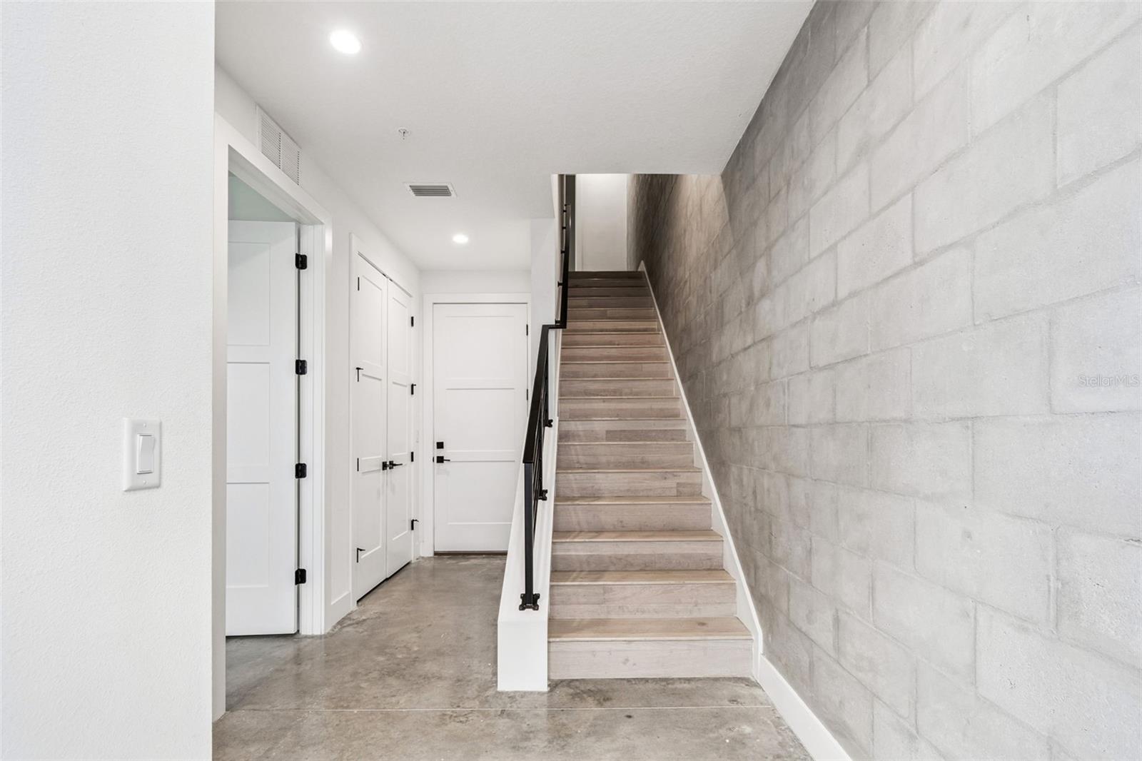 2724 5th, St Petersburg, FL 33712