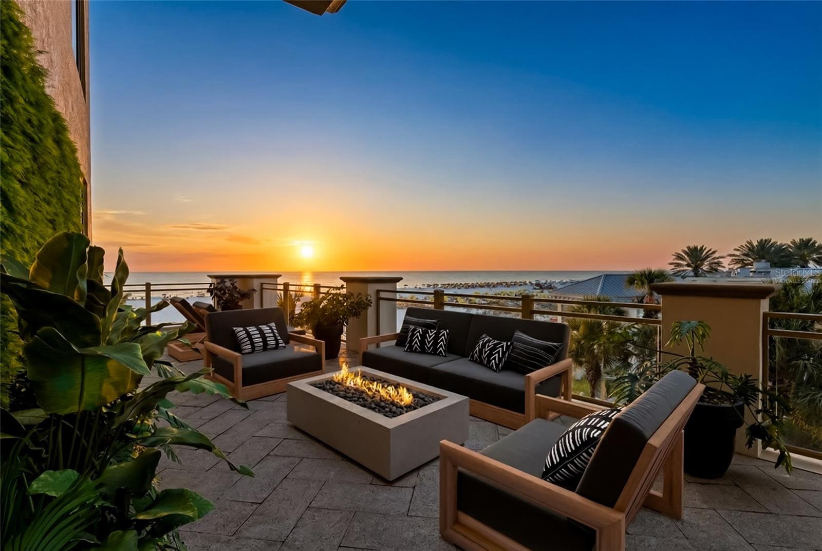 11 Baymont Unit 302, Clearwater Beach, FL 33767