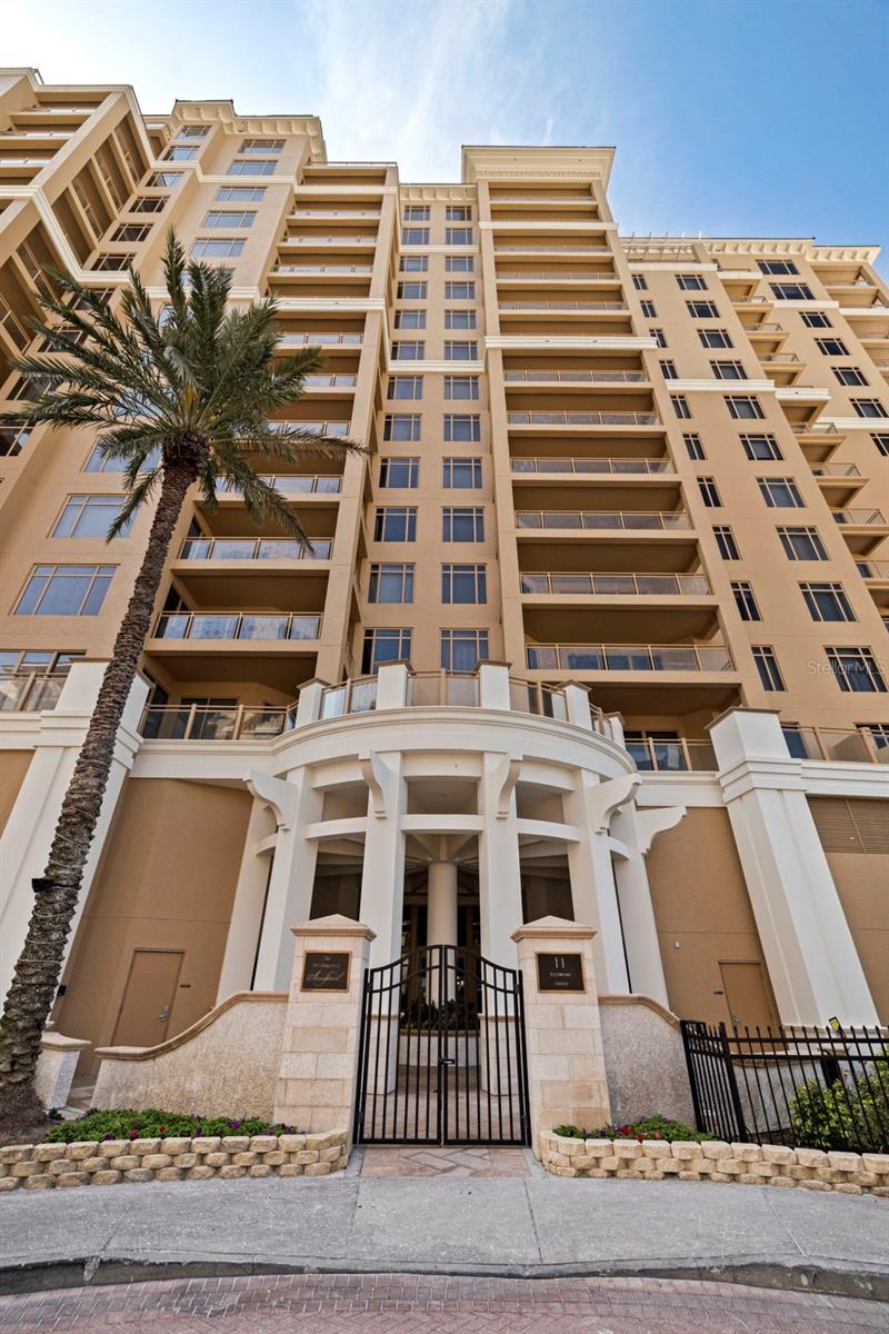 11 Baymont Unit 302, Clearwater Beach, FL 33767