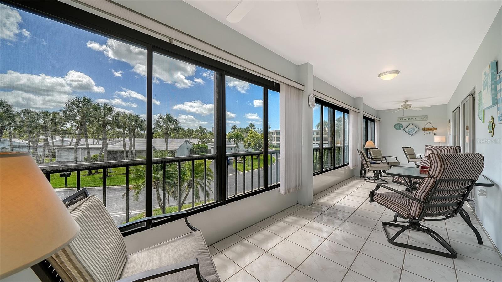 225 Hourglass Unit 202, Sarasota, FL 34242