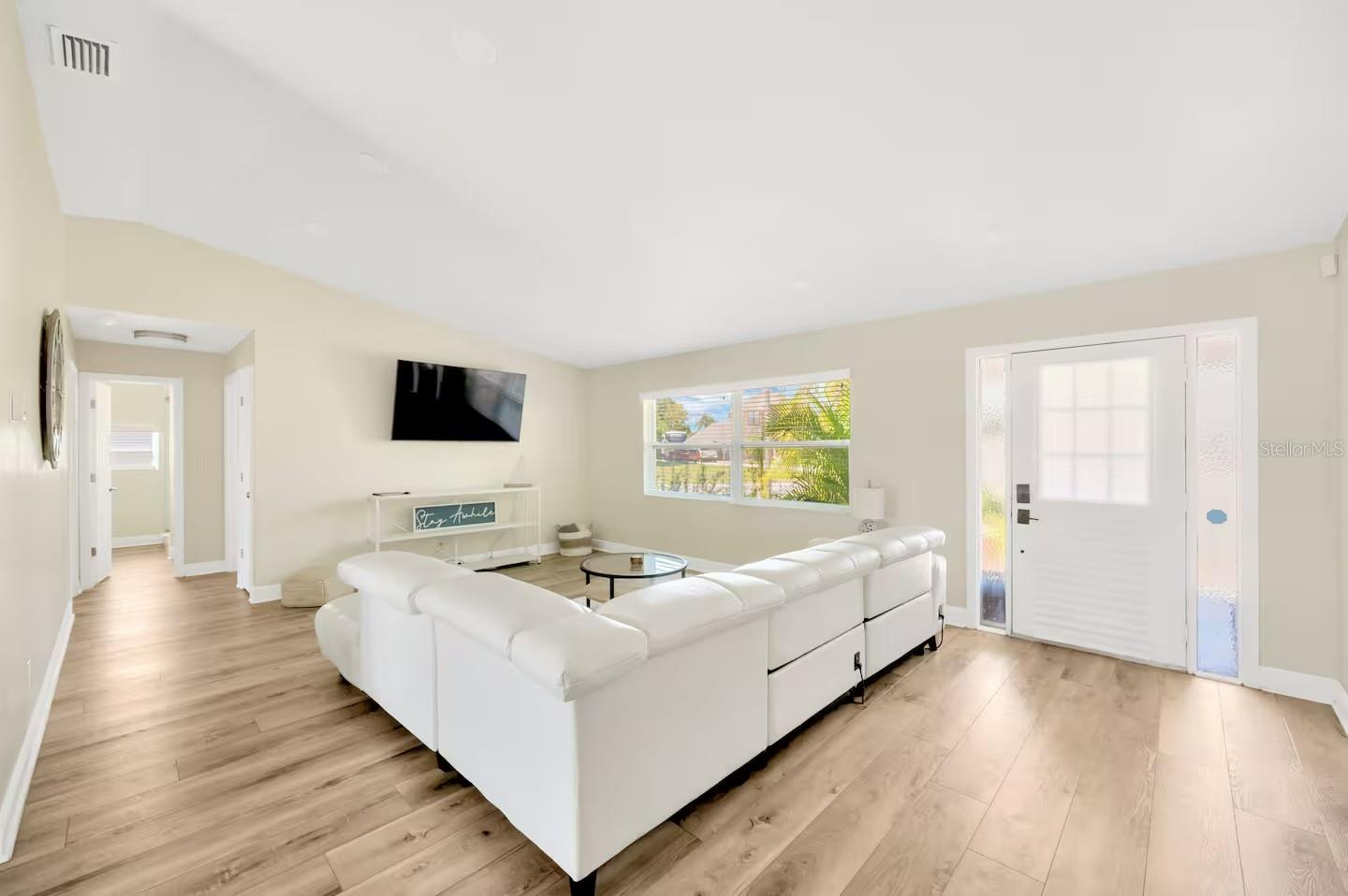 721 Eagle, Apollo Beach, FL 33572