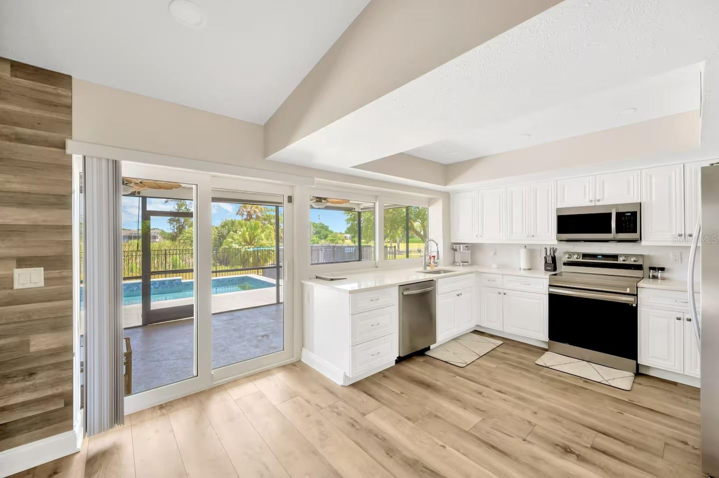 721 Eagle, Apollo Beach, FL 33572
