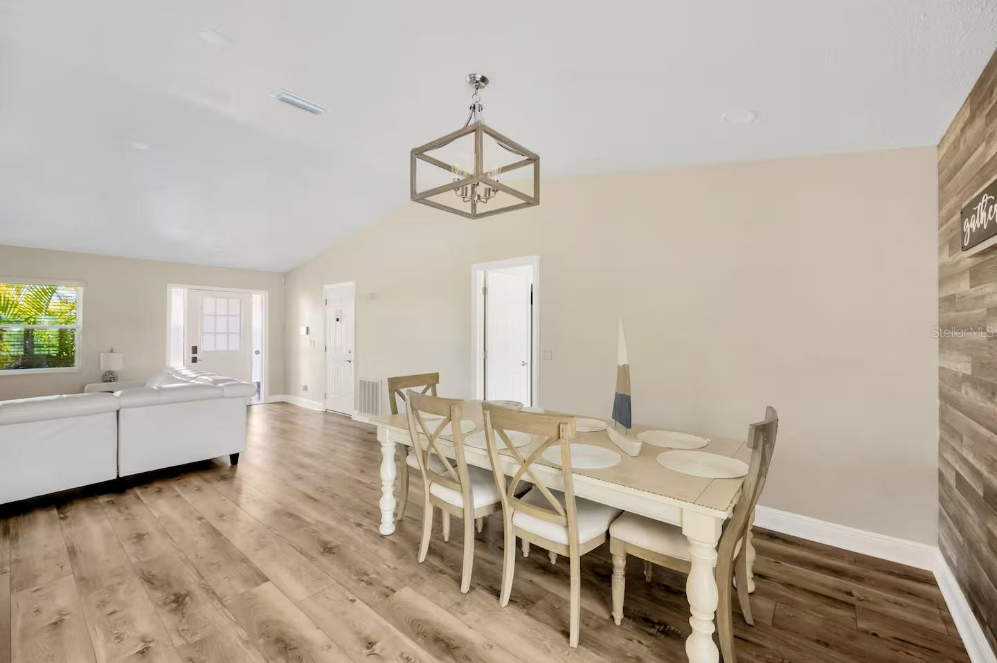 721 Eagle, Apollo Beach, FL 33572