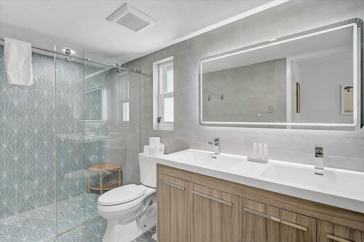 3515 La Paloma, Sarasota, FL 34242