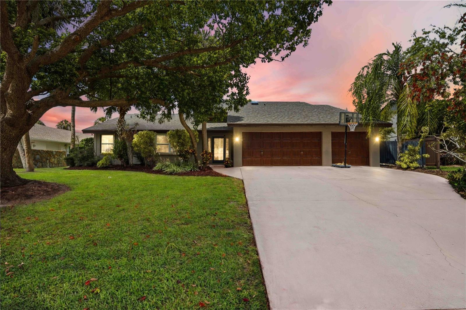3953 Prairie Dunes, Sarasota, FL 34238