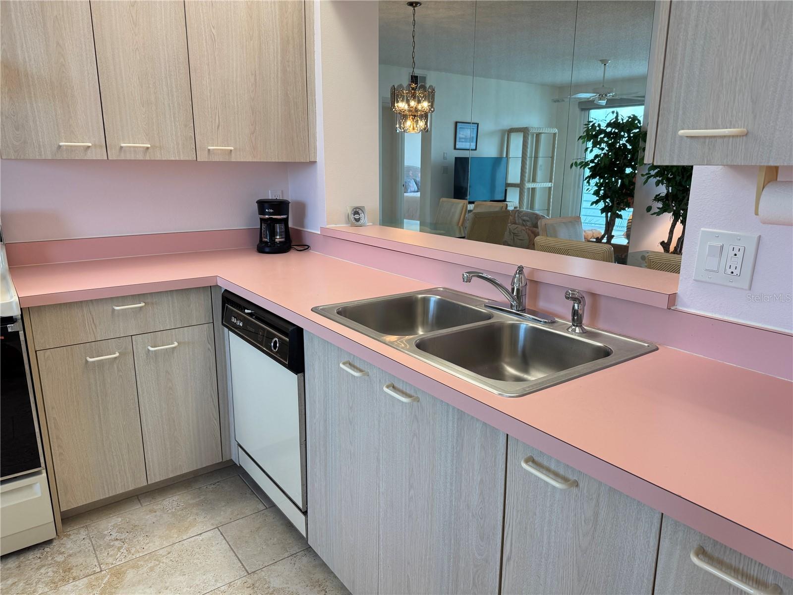 7979 Sailboat Key Unit 306, South Pasadena, FL 33707