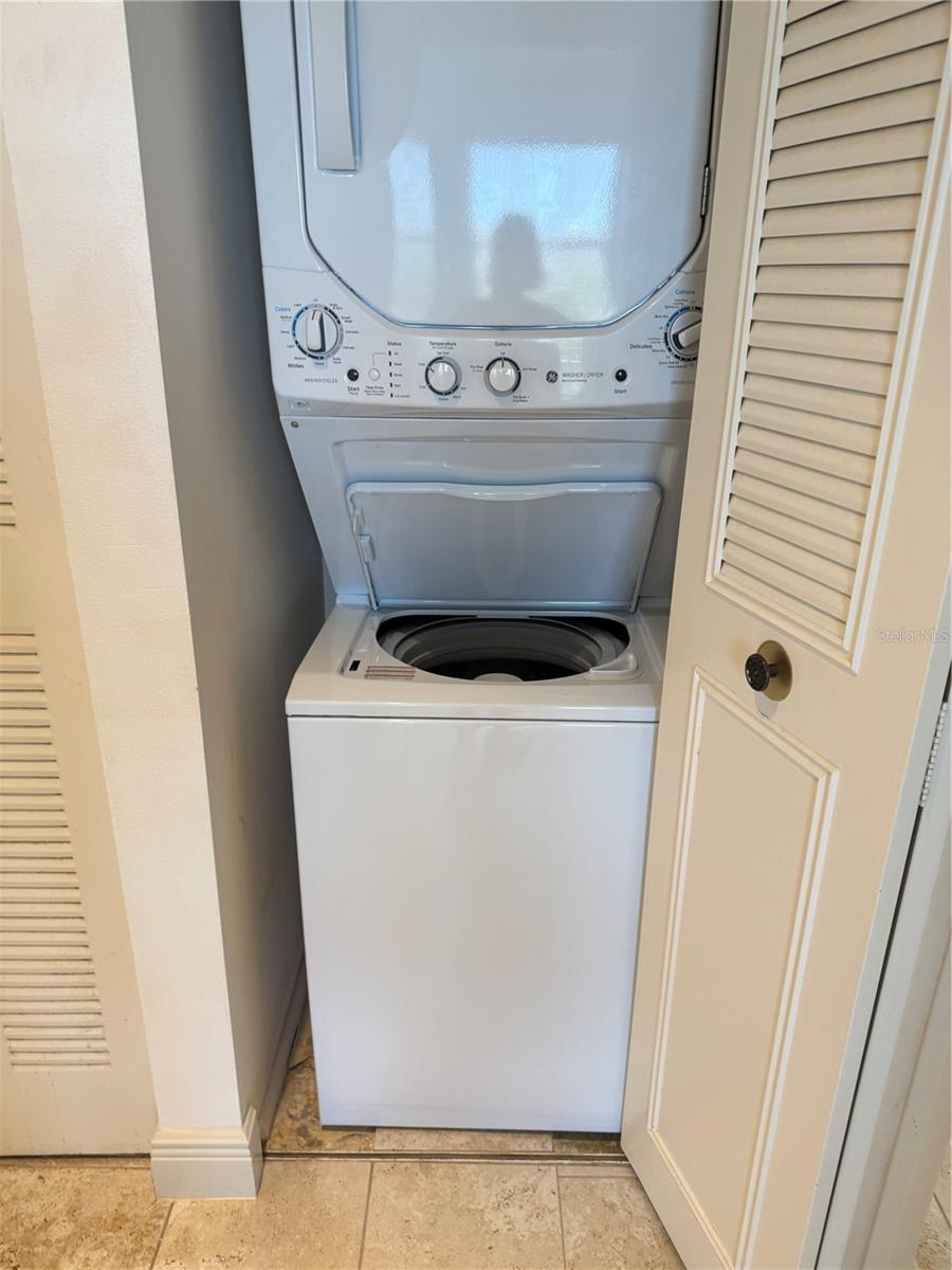 7979 Sailboat Key Unit 306, South Pasadena, FL 33707