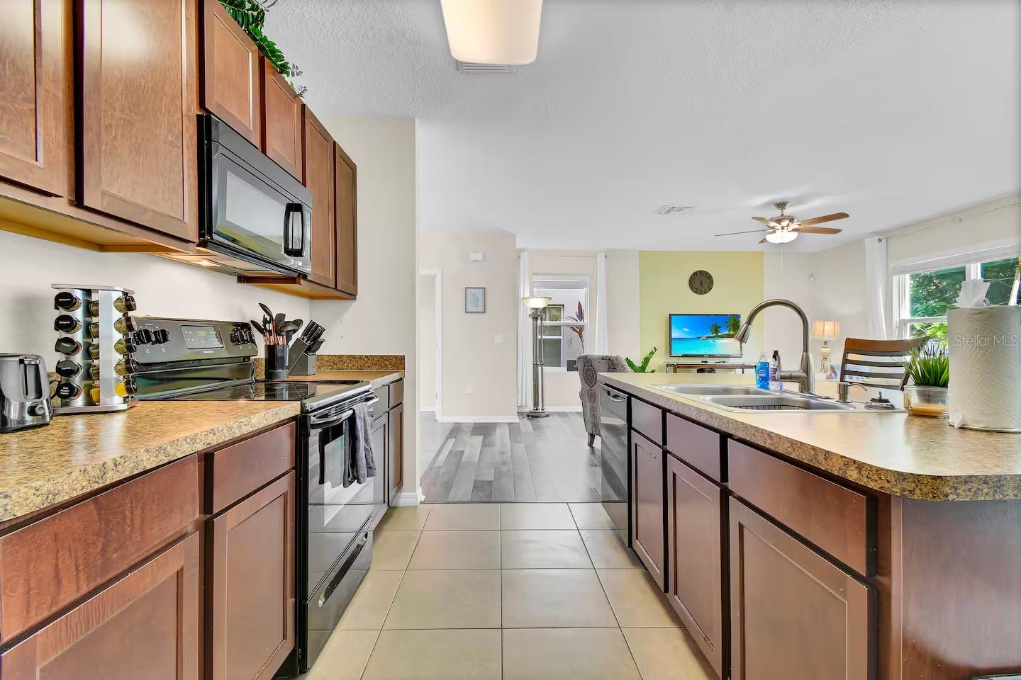10108 Hawk Storm, Tampa, FL 33610