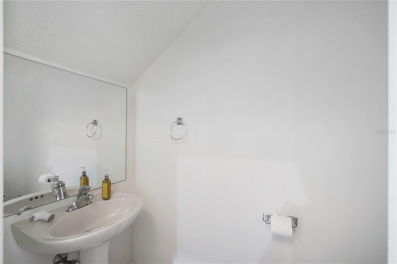 2974 Estancia, Clearwater, FL 33761