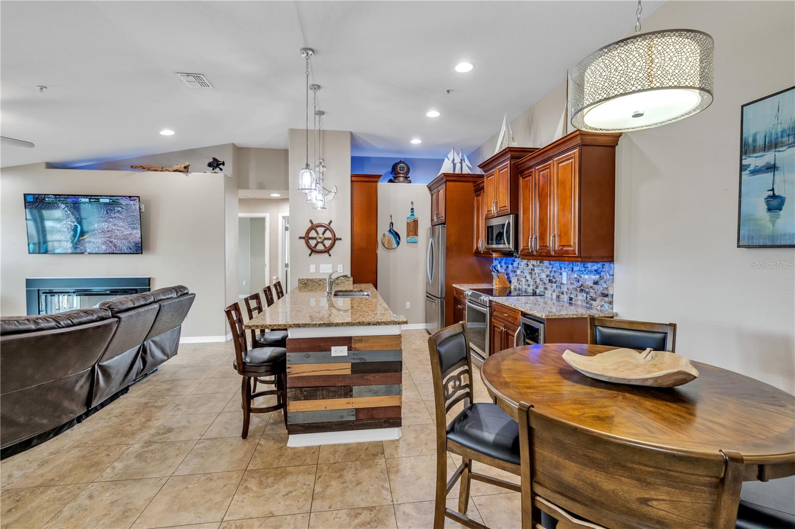 6420 Banyan Unit 303, New Port Richey, FL 34652