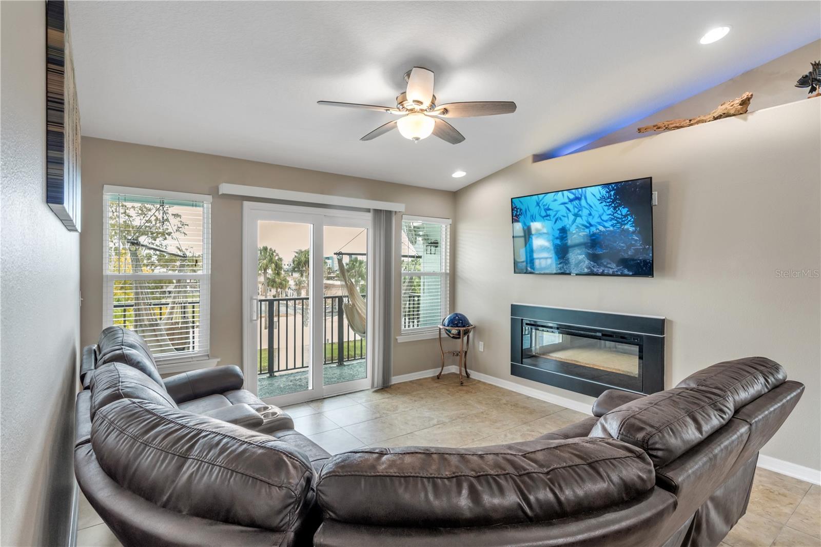6420 Banyan Unit 303, New Port Richey, FL 34652