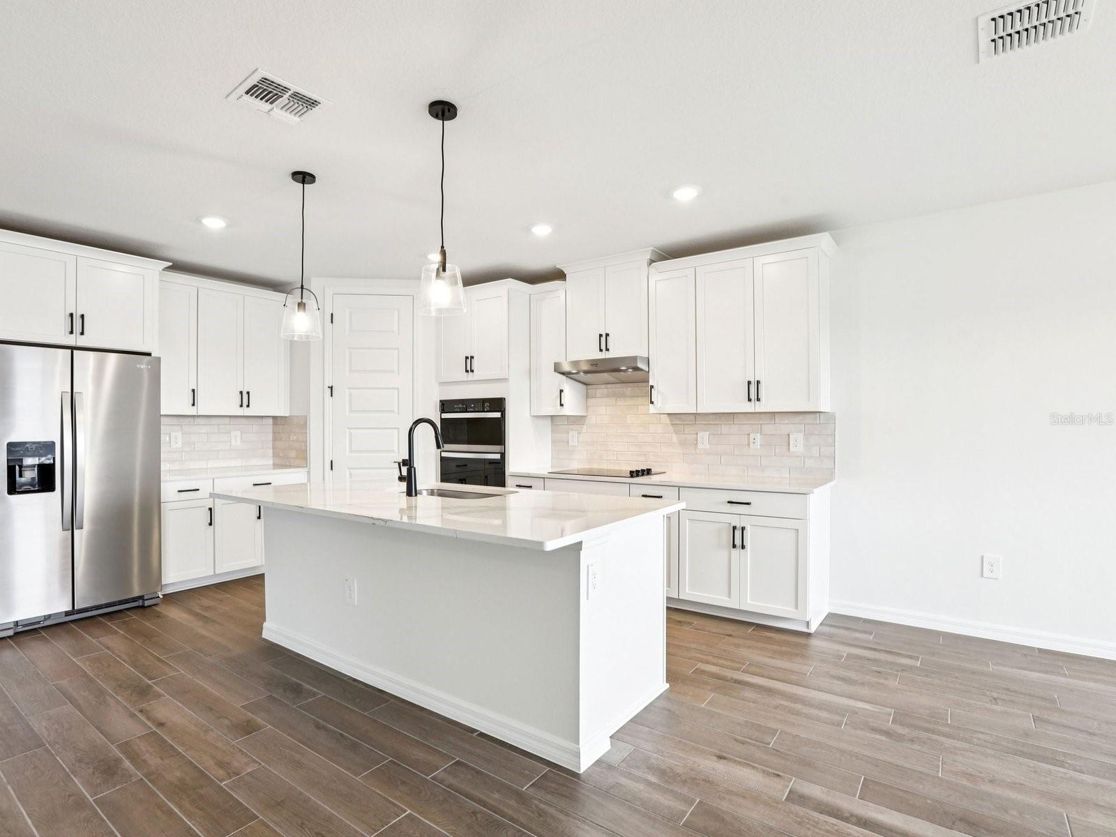 1713 Draughton, Zephyrhills, FL 33541