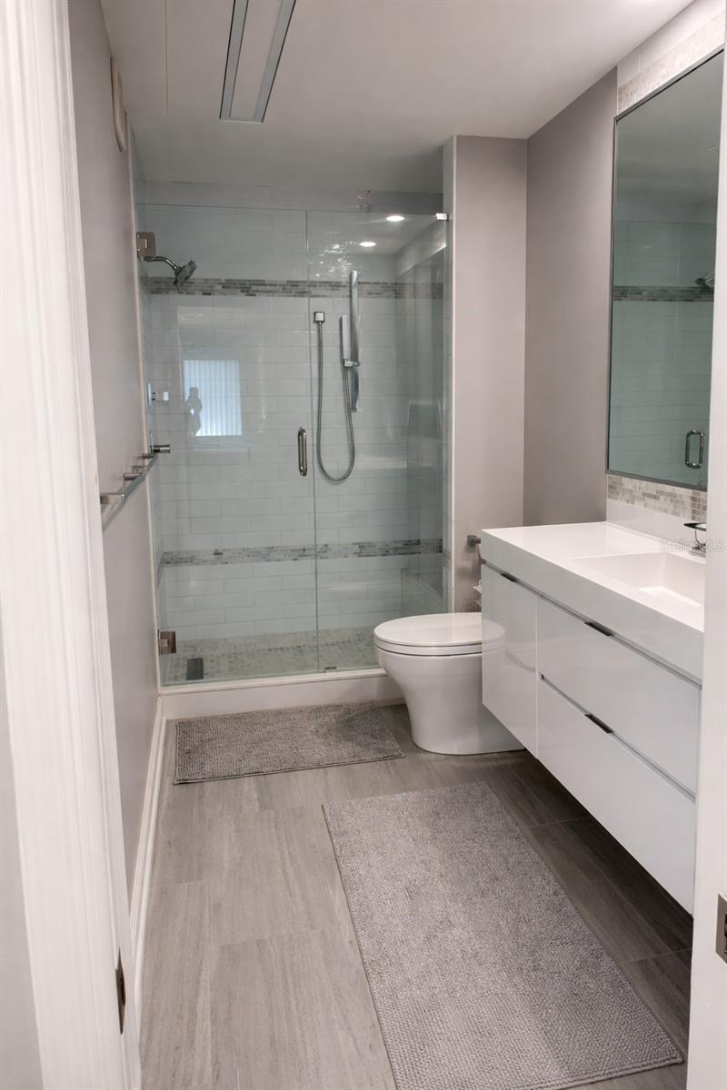 8651 10th Unit 228, St Petersburg, FL 33702