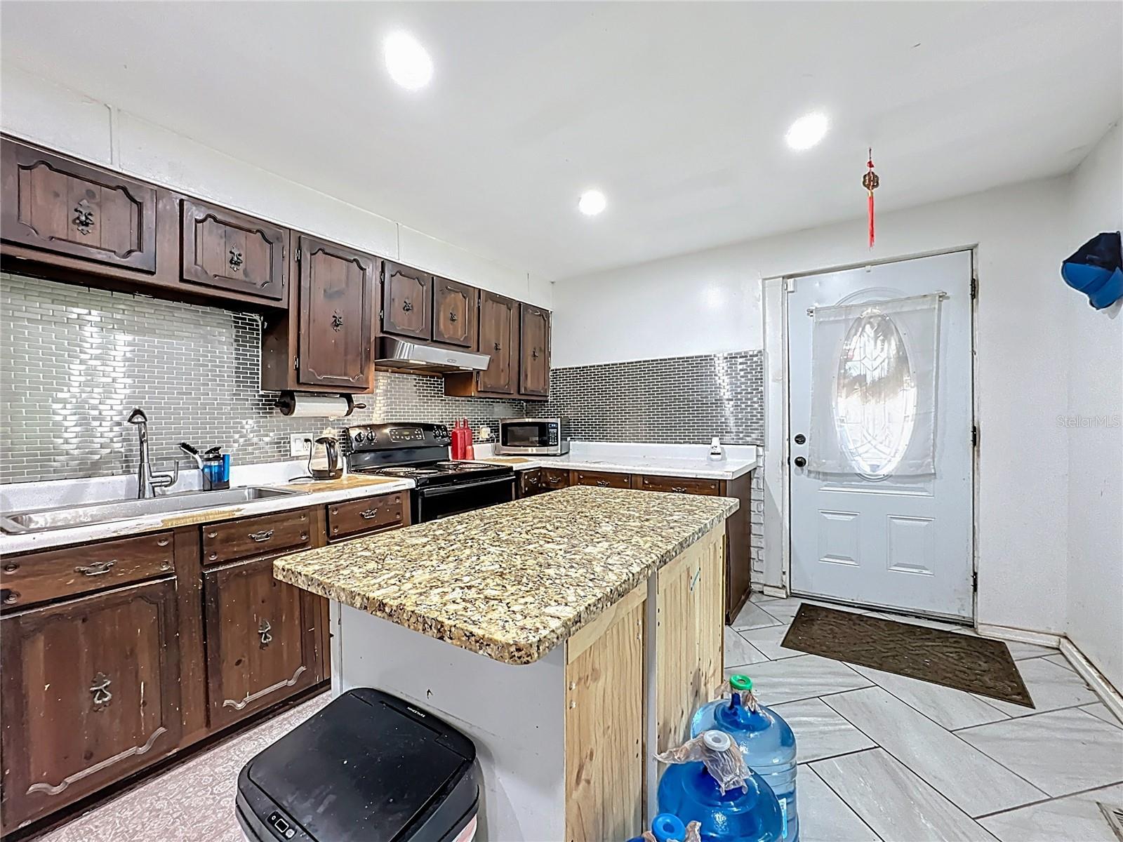 7717 Clarcona Ocoee, Orlando, FL 32818