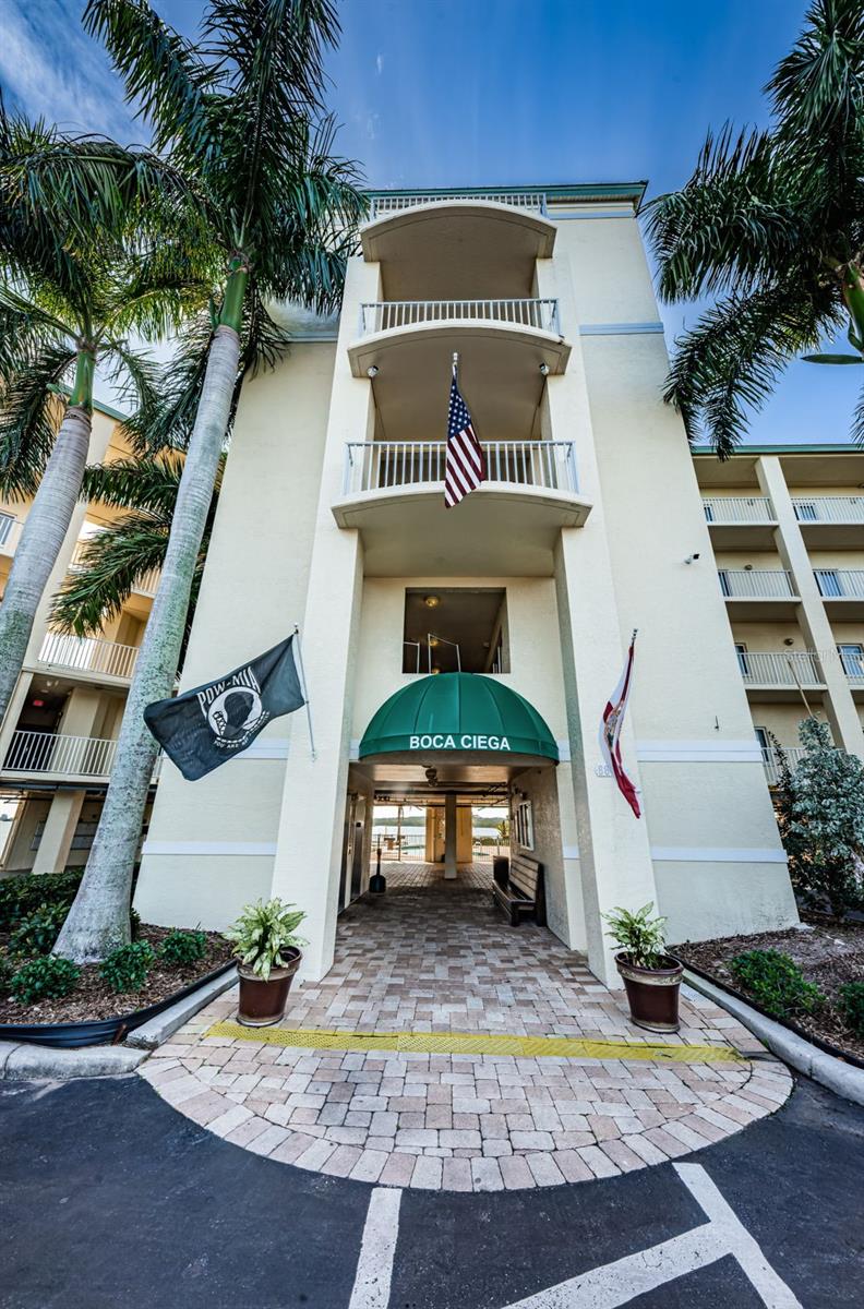 8800 Bay Pines Unit 303, St Petersburg, FL 33709