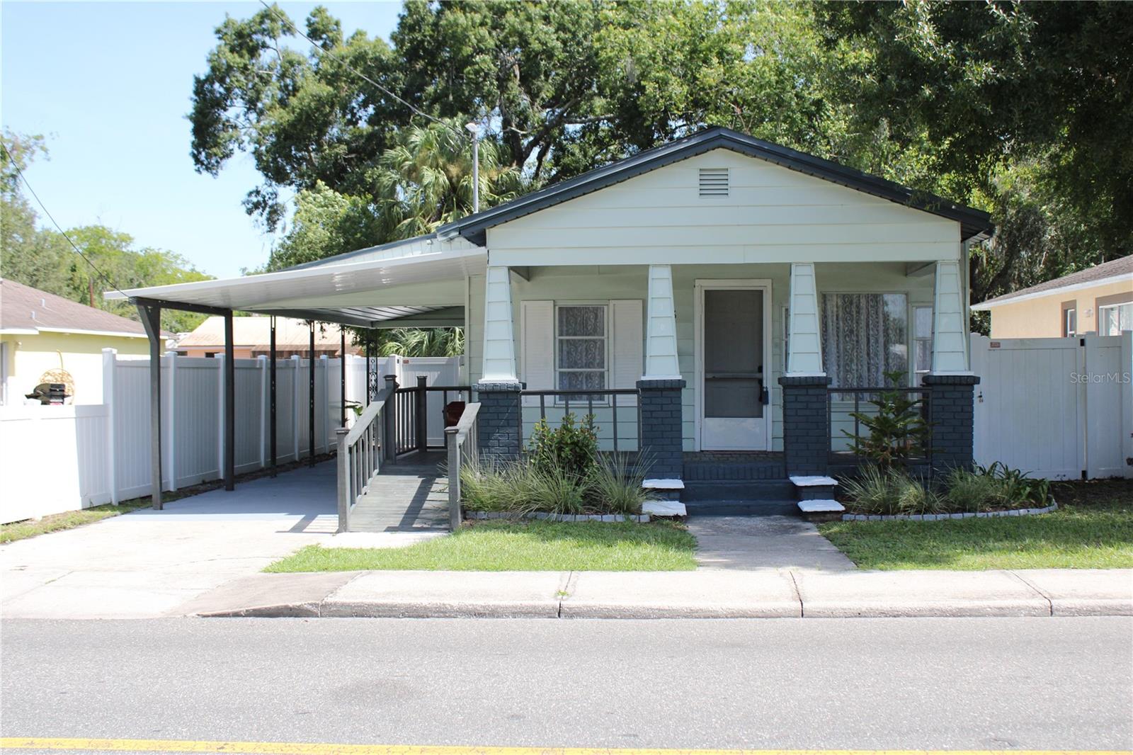1106 Dr Martin Luther King Jr, Plant City, FL 33563