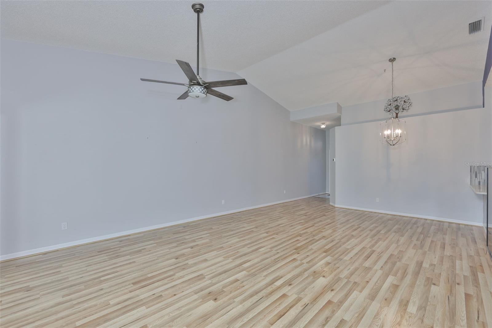 2020 Nantucket, Sun City Center, FL 33573