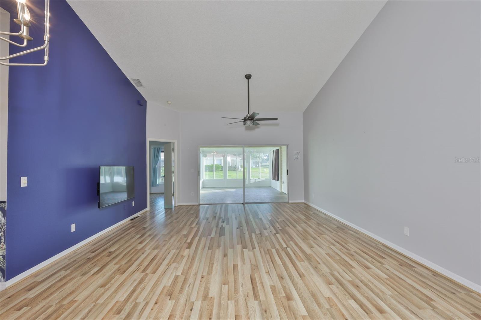 2020 Nantucket, Sun City Center, FL 33573